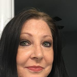 Meet your Posher, Shana